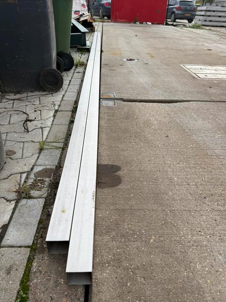 RVS kokerprofiel 70x70x2 mm – 6 meter  €50 per stuk, Doe-het-zelf en Verbouw, Metalen, Nieuw, Overige metalen, Ophalen