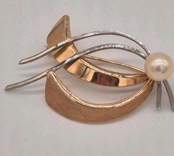 Mooie massieve gouden broche 14 karaat beschikbaar voor biedingen