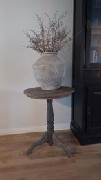 Landelijke wijntafel met stenen kruik en siertakken, Ophalen, Zo goed als nieuw