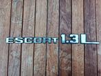 Origineel Embleem Ford Escord 13L 1981, Ophalen of Verzenden, Gebruikt, Ford