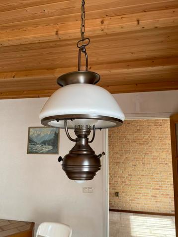 Set van 3 lampen 2 hang, 1 muurlamp beschikbaar voor biedingen