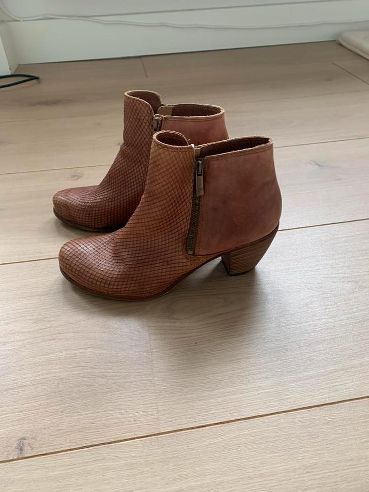 Bruine leren hakjes maat 40, Kleding | Dames, Schoenen, Zo goed als nieuw, Lage of Enkellaarzen, Bruin, Ophalen of Verzenden