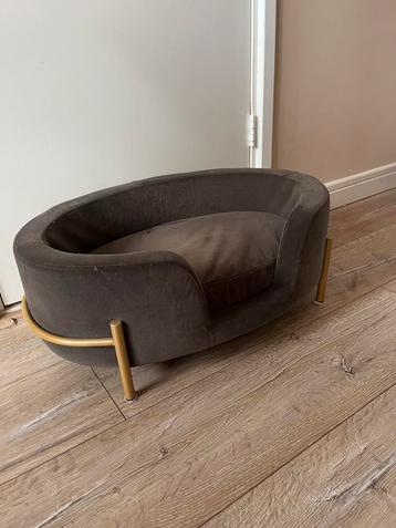 Mooie suede kattenmand of hondenmand voor een klein hondje beschikbaar voor biedingen
