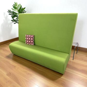 Grote moderne groene bank wachtkamerbank  # 9967 beschikbaar voor biedingen