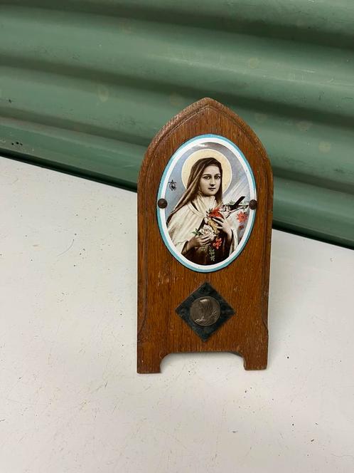 Emaille religieus bordje op houten standaard Theresia, Verzamelen, Religie, Gebruikt, Overige typen, Ophalen of Verzenden