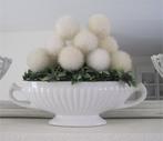 Brocante witte jardiniere met decoratie, Antiek en Kunst, Ophalen of Verzenden