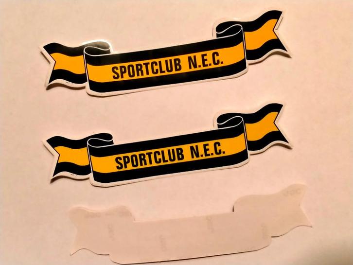 Sportclub NEC N.E.C. vintage voetbal club sticker banner, Verzamelen, Stickers, Zo goed als nieuw, Sport, Ophalen of Verzenden