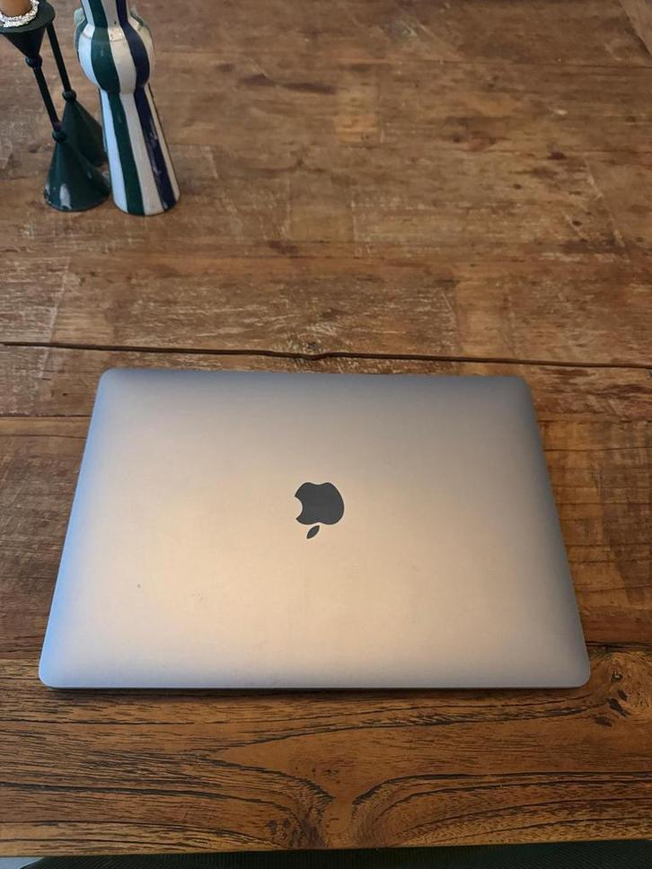 MacBook Pro 2020 M1 - 8GB/256GB, Computers en Software, Apple Macbooks, Zo goed als nieuw, MacBook Pro, 13 inch, Ophalen of Verzenden