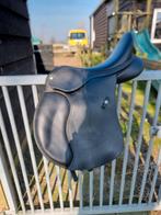 Wintec 16,5 inch Veelzijdigheidszadel Hart wisselbare boom, Dieren en Toebehoren, Paarden en Pony's | Zadels, Ophalen, Zo goed als nieuw
