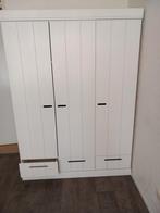GRATIS wood kast Gereserveerd, Huis en Inrichting, Kasten | Kledingkasten, Ophalen, Zo goed als nieuw, 25 tot 50 cm