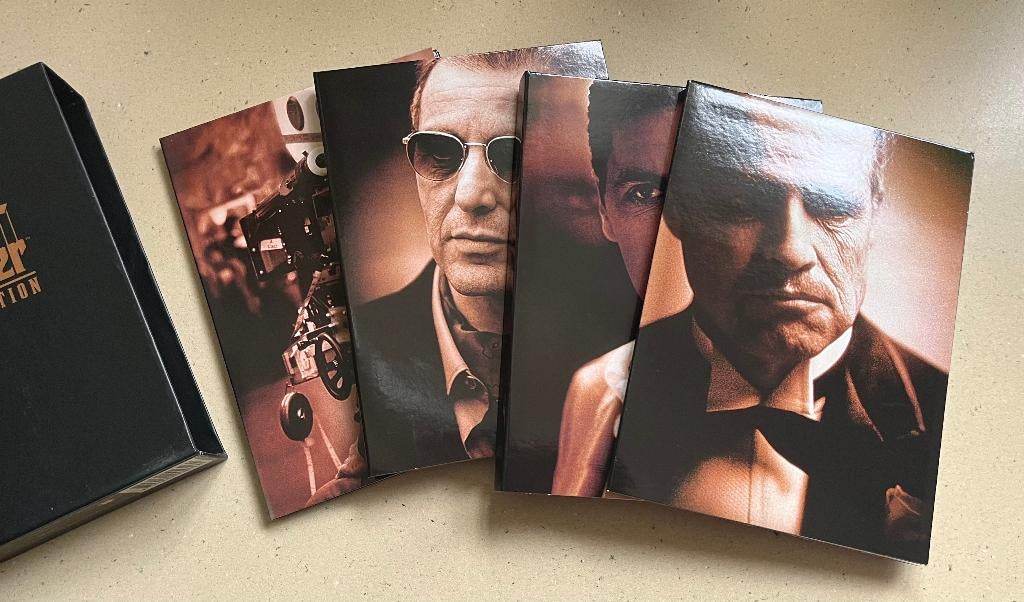 The Godfather DVD Collection - 4 DVD's in box - als nieuw, Maffia en Misdaad, Vanaf 16 jaar, Boxset, Ophalen of Verzenden
