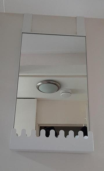 Ikea Garnes Deurspiegel Wit  beschikbaar voor biedingen