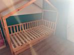 Dallas Huisje Bed 90x200 - Beter Bed, Kinderen en Baby's, 85 tot 100 cm, Ophalen of Verzenden, Zo goed als nieuw, Lattenbodem