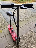 Step elektrisch kinderen met zadel, Fietsen en Brommers, Steps, Ophalen, Zo goed als nieuw, Elektrische step (E-scooter)
