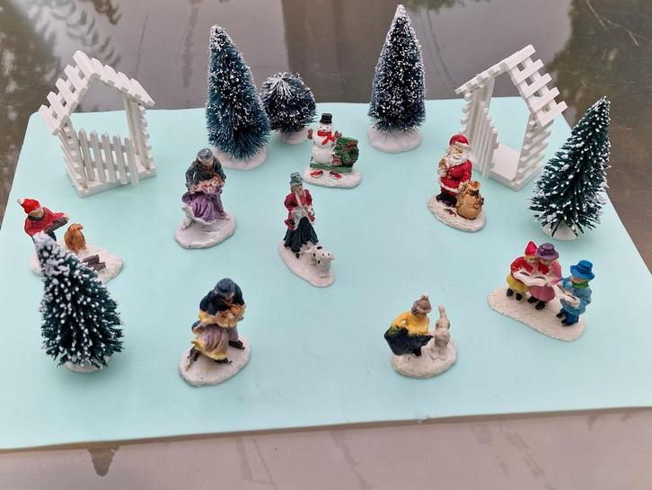 Mooie vintage beeldjes,5x en 2 hekjes, Diversen, Kerst, Zo goed als nieuw, Ophalen of Verzenden