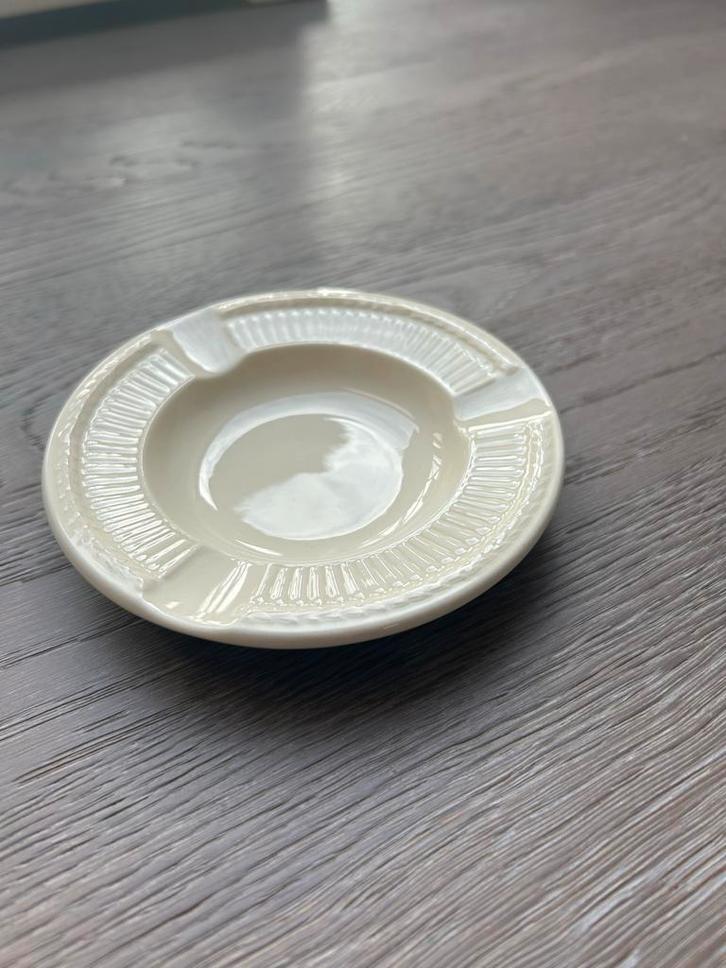 Wedgwood Edme Asbakje - Klassiek Design, Huis en Inrichting, Keuken | Servies, Gebruikt, Overige typen, Wedgwood, Aardewerk, Ophalen of Verzenden