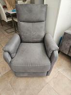 Relaxfauteuils elektrisch, Ophalen, Minder dan 75 cm, Leer, Zo goed als nieuw