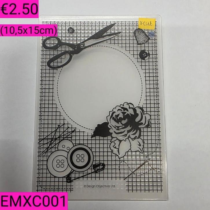 Embossing folders Xcut, Hobby en Vrije tijd, Kaarten | Zelf maken, Zo goed als nieuw, Pons of Mal, Overige thema's, Ophalen of Verzenden