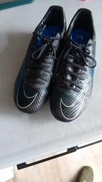 Nike voetbalschoenen mt 42, Maat XS of kleiner, Ophalen, Zo goed als nieuw, Schoenen