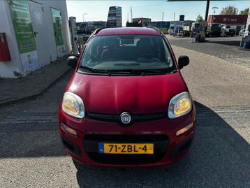 Fiat Panda Twinair 85 2012 Rood beschikbaar voor biedingen
