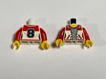 Partij Lego 2x nieuwe vrouwelijke romp met nr 8 op rug beschikbaar voor biedingen