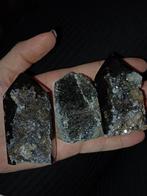 Setje van zwarte amethist met agaat torens, Verzamelen, Mineralen en Fossielen, Ophalen of Verzenden