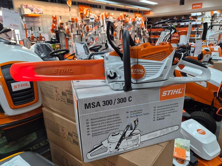 Stihl msa 300c accu zaag, Doe-het-zelf en Verbouw, Gereedschap | Zaagmachines, Nieuw, Reciprozaag, 1200 watt of meer, 70 mm of meer