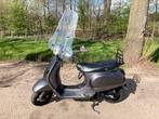 Nette Vespa scooter lx 50, Vespa LX, Benzine, Maximaal 45 km/u, 50 cc