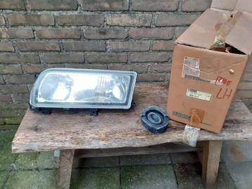 Koplamp Links+Rechts - Nissan Primera P10 - Nieuw / NOS beschikbaar voor biedingen