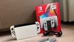 Nintendo switch Oled wit, Spelcomputers en Games, Spelcomputers | Nintendo Switch, Verzenden, Zo goed als nieuw, Met 1 controller