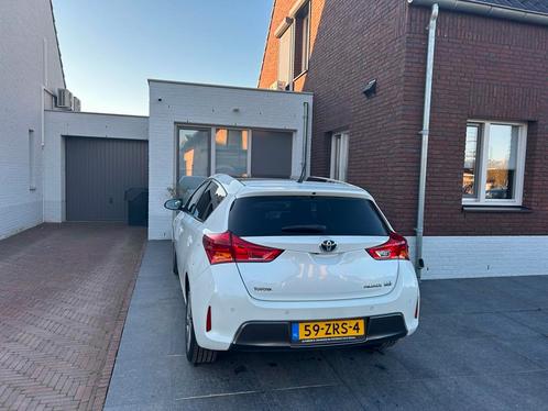 Toyota Auris 1.8 Full Hybrid 5DR CVT 2013 Wit, Auto's, Toyota, Bedrijf, Auris, Hybride Elektrisch/Benzine, Volledig hybride, A