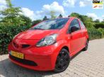 Toyota Aygo 1.0-12V , 150.591km N.A.P , Stuurbekrachtiging ,, Voorwielaandrijving, Stof, Gebruikt, Zwart