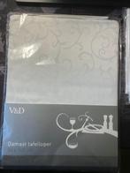 Damast tafelloper met 4 servetten, Huis en Inrichting, Tafelkleden, Ophalen of Verzenden, Nieuw, Rechthoek, Binnen