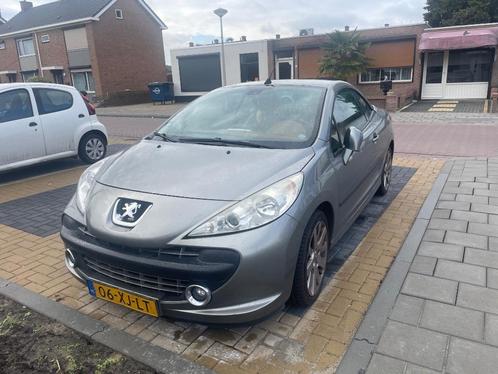 Peugeot 207 1.6 16V CC 110KW 2007 Grijs, Auto's, Peugeot, Particulier, Lederen bekleding, Parkeersensor, Radio, Stoelverwarming