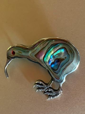 Sterling zilveren broche Kiwi, Abalone schelp, Nieuw Zeeland beschikbaar voor biedingen