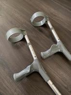 Nieuwe elleboog krukken, Ophalen, Zo goed als nieuw