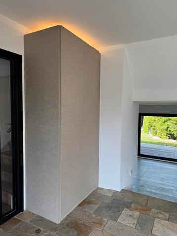 Gloednieuwe, stijlvolle beige customized PAX kast- 2 deurs beschikbaar voor biedingen