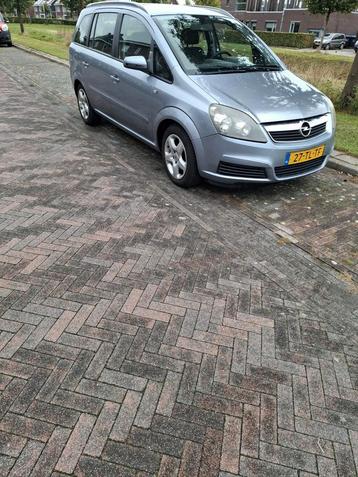 Leuke opel zafira 1.6 beschikbaar voor biedingen