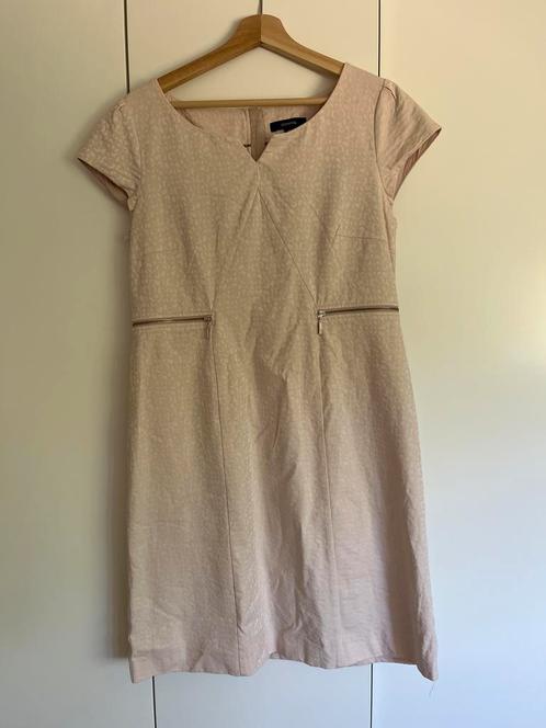 Comma Jurk Roze Maat 42, Kleding | Dames, Jurken, Zo goed als nieuw, Maat 42/44 (L), Roze, Knielengte, Ophalen of Verzenden