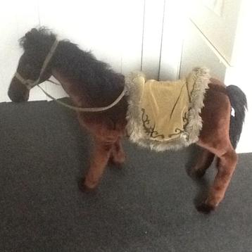 Pluchen paarden Knuffels. Staand en liggend. NIEUW beschikbaar voor biedingen