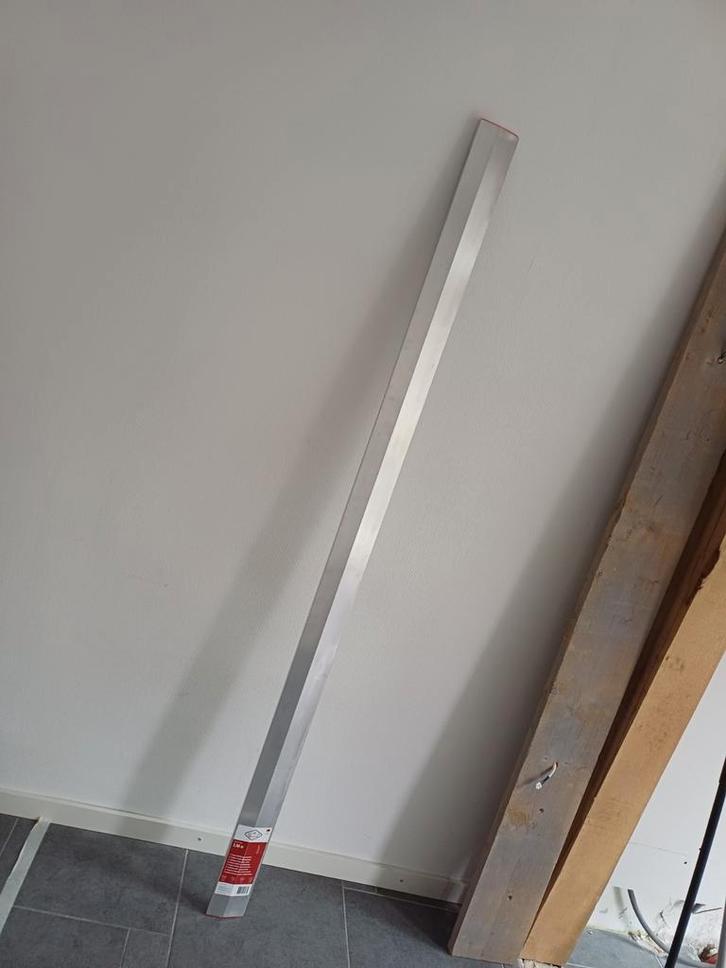 WandRij met afdekdoppen 200cm, Doe-het-zelf en Verbouw, Schildersmaterialen, Zo goed als nieuw, Overige typen, Ophalen