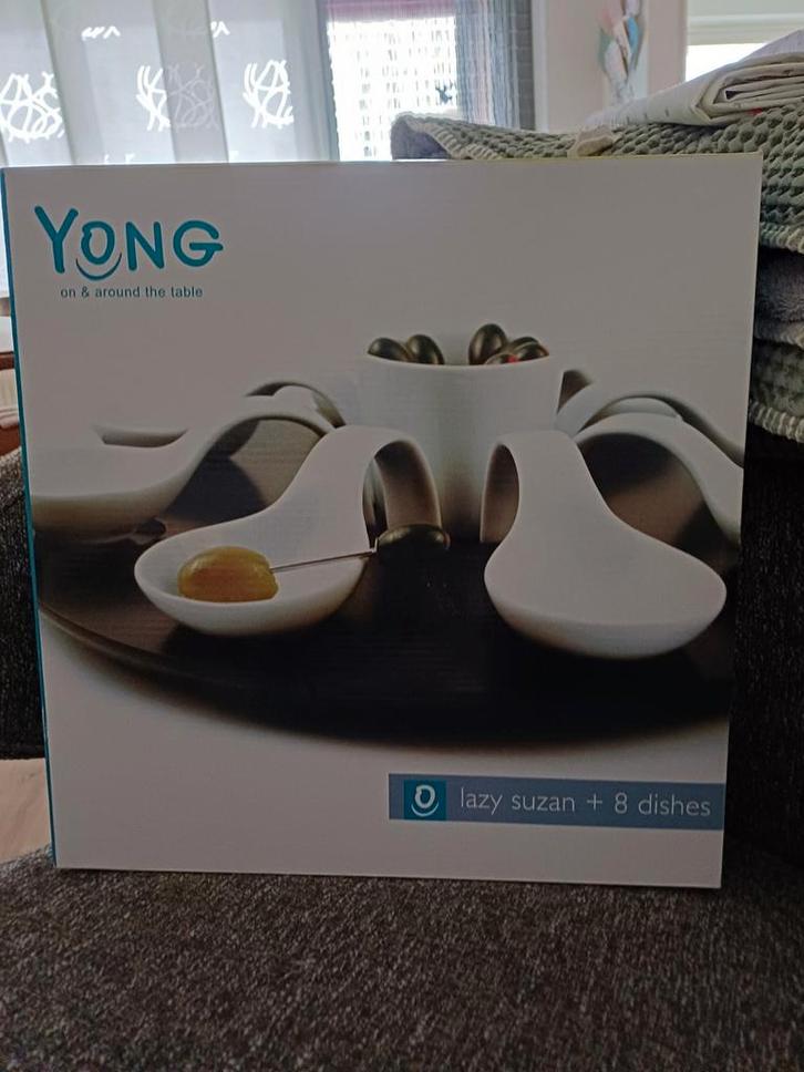 Yong Olijvenschaal Lazy Susan + 8 Dishes, Huis en Inrichting, Keuken | Servies, Nieuw, Schaal of Schalen, Effen, Keramiek, Ophalen