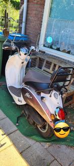 Scooter sym mio, Fietsen en Brommers, Snorfietsen en Snorscooters, Ophalen, Gebruikt, Benzine, SYM