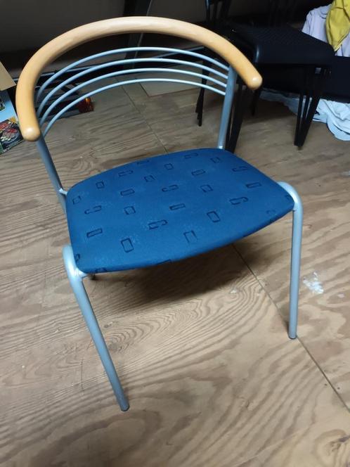 3 stoelen blauw bekleed hout metaal stoel blauwe stof, Huis en Inrichting, Stoelen, Gebruikt, Drie, Hout, Metaal, Stof, Blauw