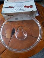 Glazen gebak schaal op voet., Schaal, Rond, Ophalen of Verzenden, Glas