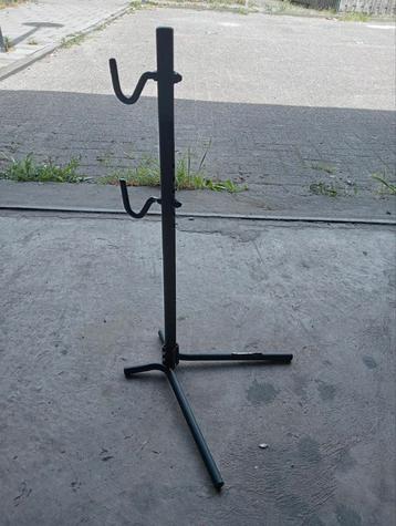 Trivo fiets standaard. beschikbaar voor biedingen