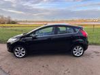 Ford Fiësta 1.25 | 5DR | Parkeer sensoren |, Voorwielaandrijving, 1242 cc, 82 pk, Zwart