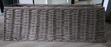 Rotan hanglamp beschikbaar voor biedingen