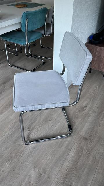 TEAB: eetkamerstoelen 4x grijs 2x blauw ribstof/corduroy beschikbaar voor biedingen