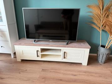 Mooie Tv Meubel - Stijlvol & Praktisch! beschikbaar voor biedingen